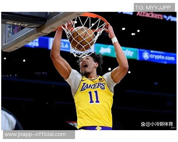 芬奇分析球队进攻节奏慢半拍换防不及时的问题