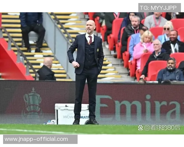 老詹连续两场逆转局势41岁依然强势贡献3088表现令人惊叹